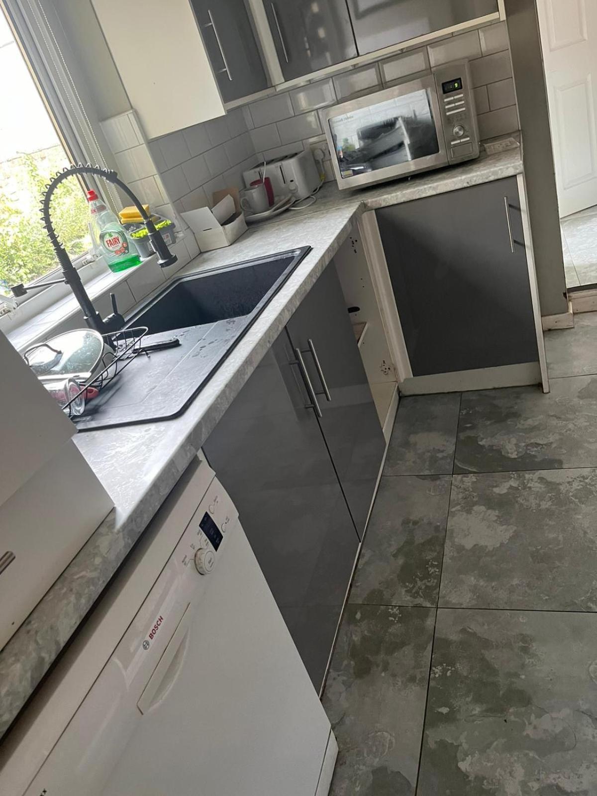 Precise Homes Ltd Wolverhampton Ngoại thất bức ảnh